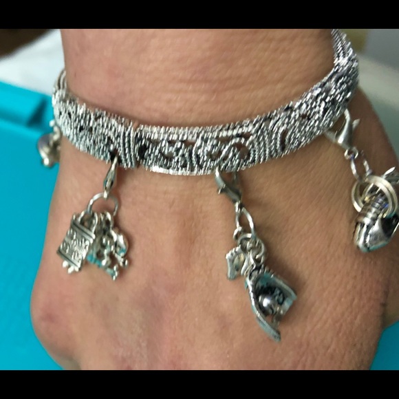 Charm bracelet - Picture 2 of 8